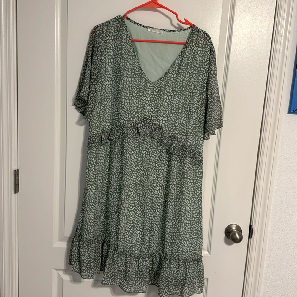 Green print summer dress